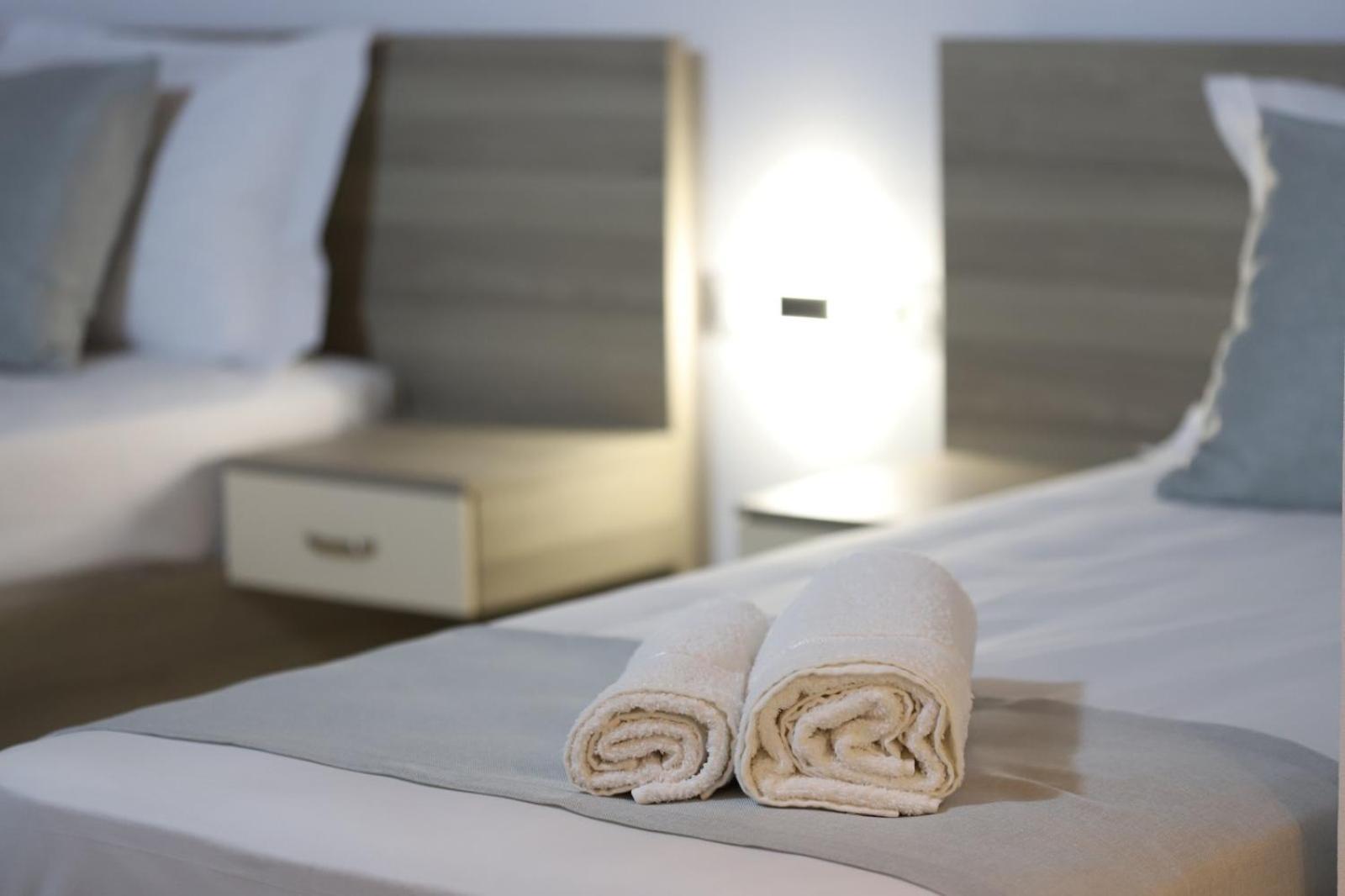 Guesthouse Kazazi ベラト エクステリア 写真