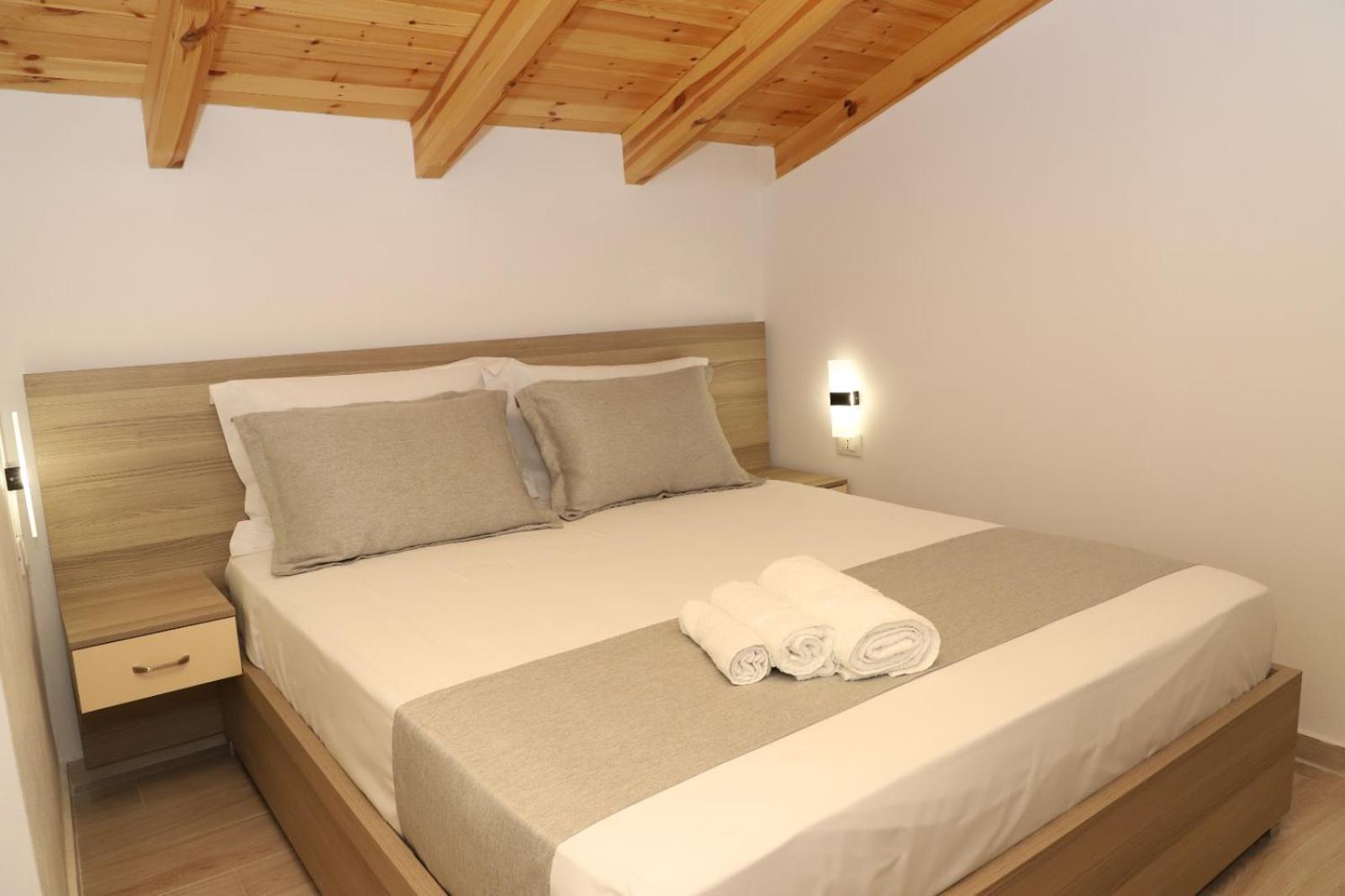 Guesthouse Kazazi ベラト エクステリア 写真